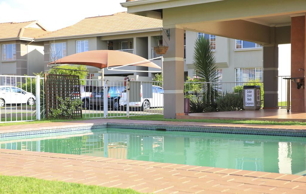 Witfield African Eagle Apartments חדר תמונה
