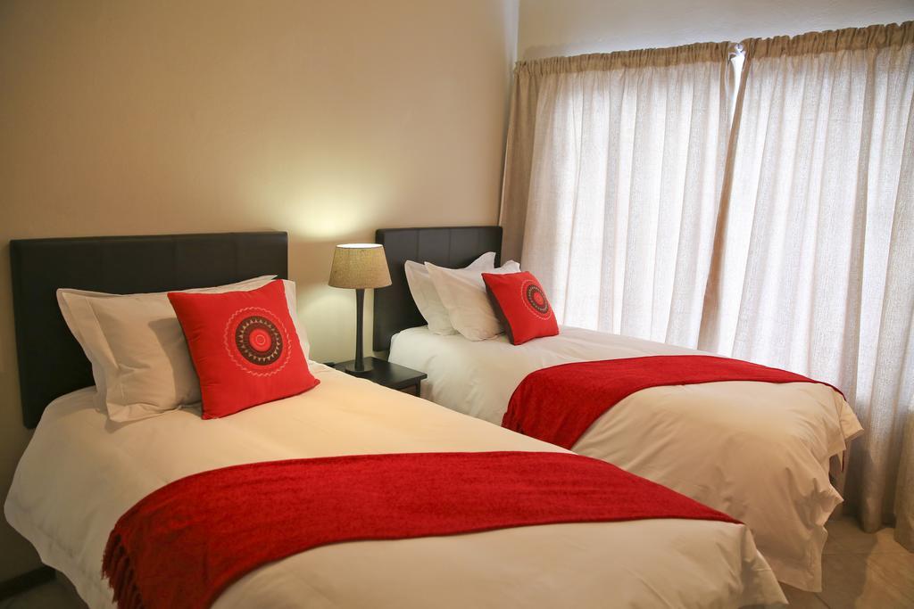 Witfield African Eagle Apartments מראה חיצוני תמונה