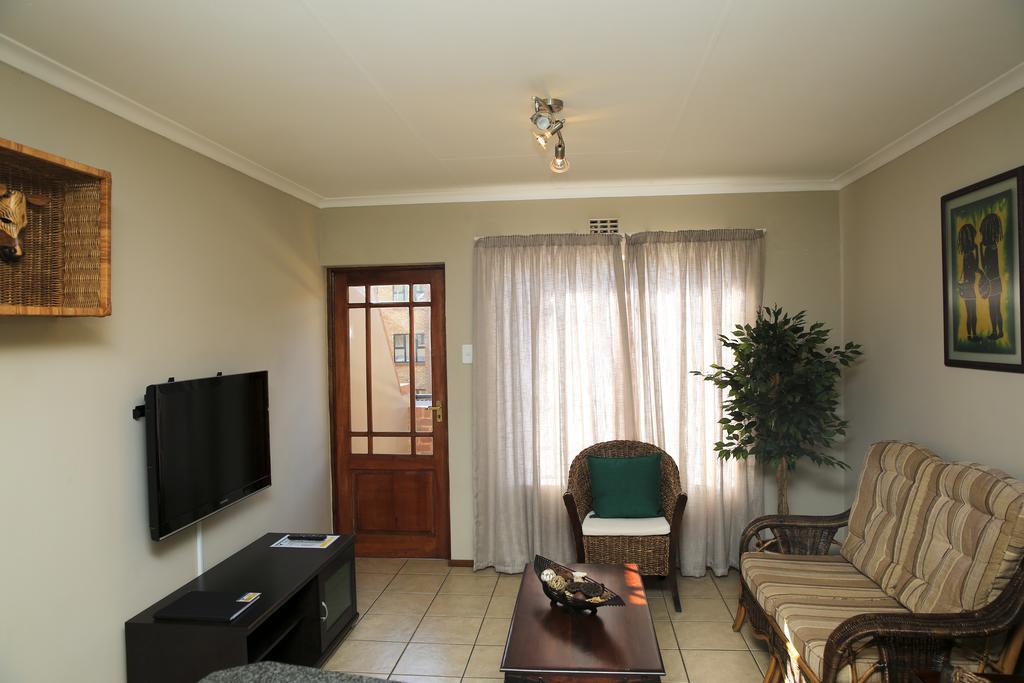 Witfield African Eagle Apartments מראה חיצוני תמונה