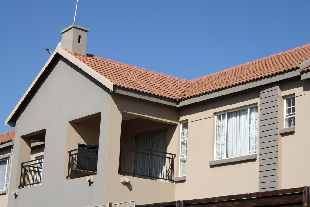 Witfield African Eagle Apartments מראה חיצוני תמונה